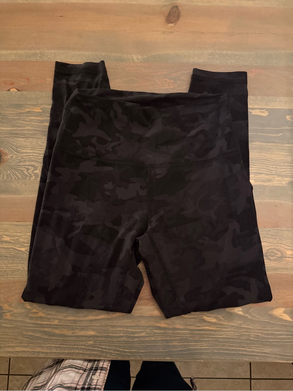 Lululemon Black gray Camo Active Leggings